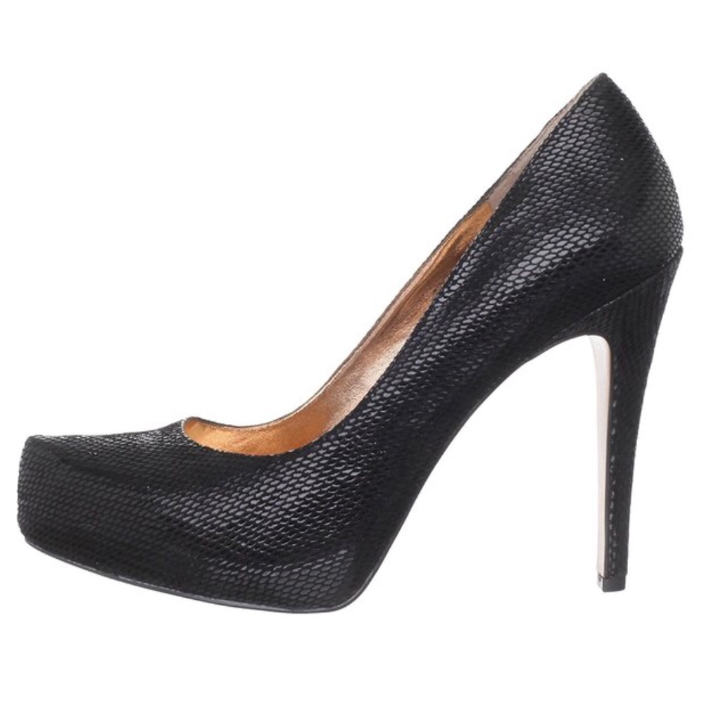 💎Bcbg Generation Snakeskin Black Pumps